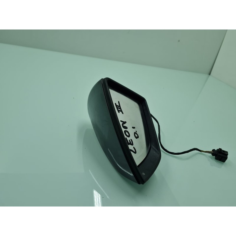 RETROVISOR IZQUIERDO 