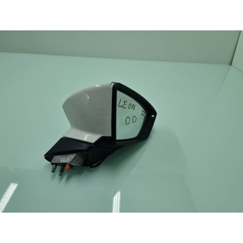 RETROVISOR DERECHO 