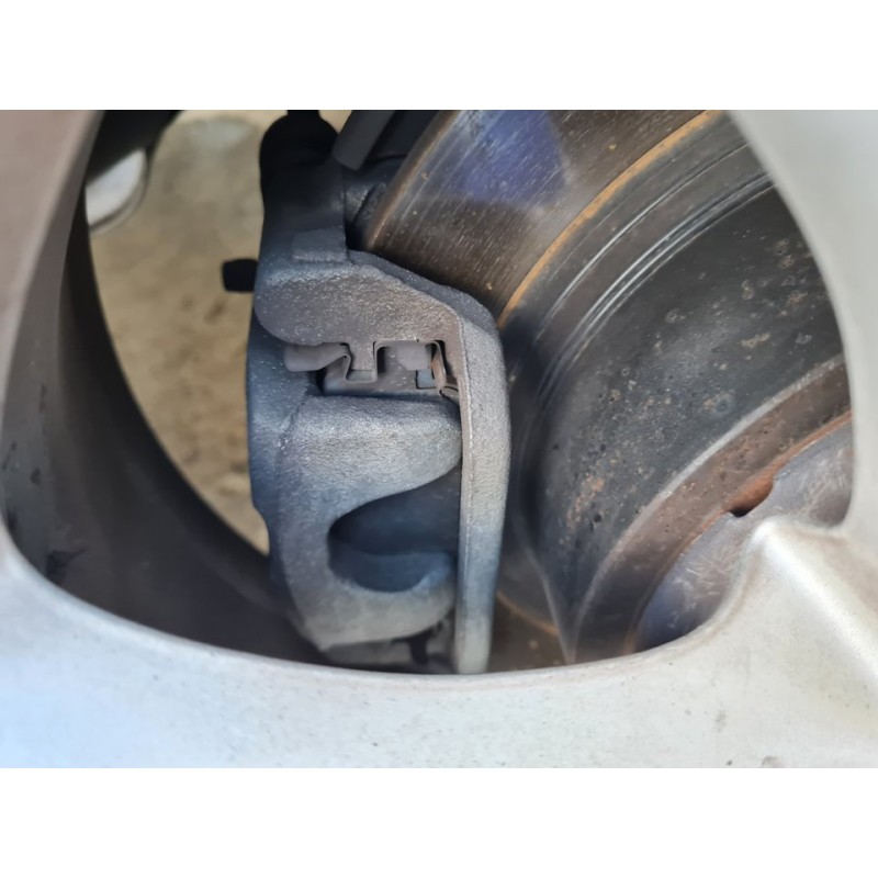 PINZA DE FRENO TRASERA DERECHA 
