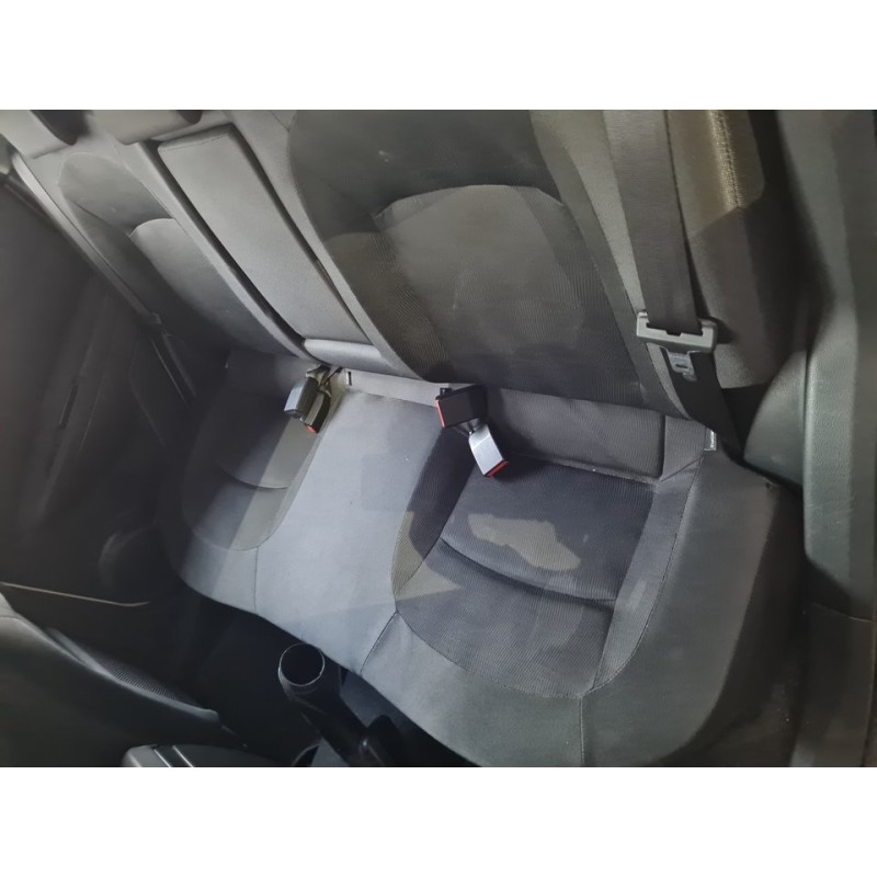 ASIENTO TRASERO MEDIO 