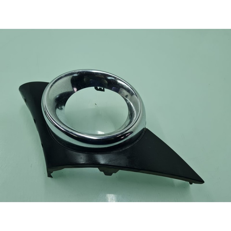 REJILLA PARAGOLPES DERECHA 9680098680 