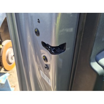 CERRADURA PUERTA DELANTERA IZQUIERDA 