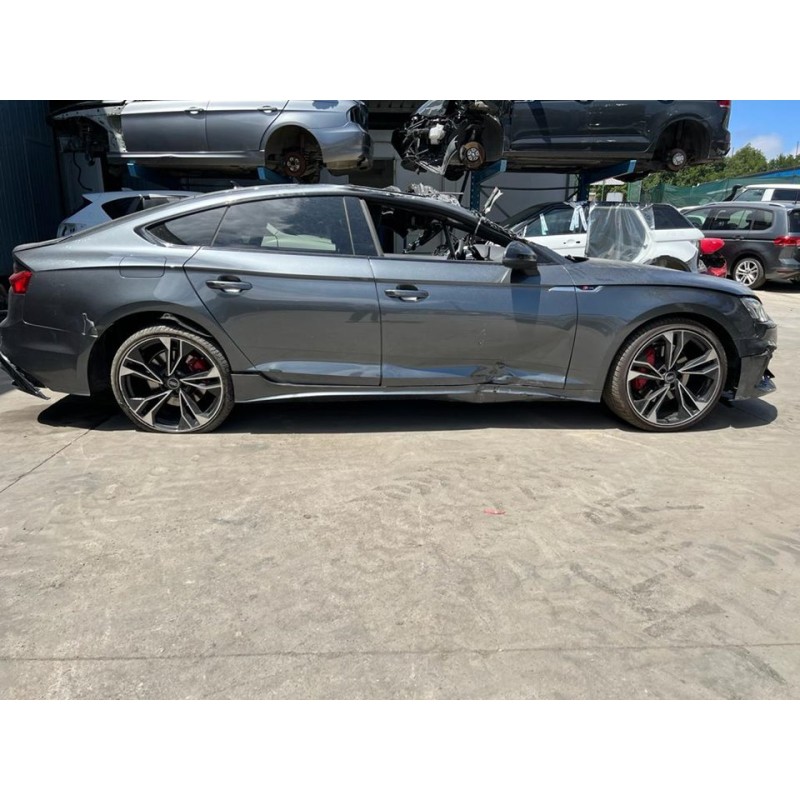 AUDI A5 SPORTBACK (F53)