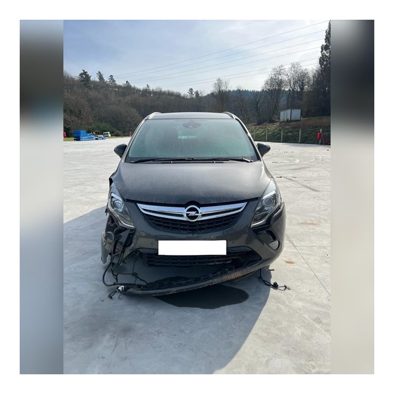 opel zafira (c) del año 2016