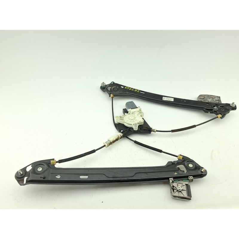 ELEVALUNAS DELANTERO IZQUIERDO 3G8837461B 