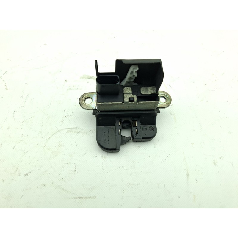CERRADURA MALETERO / PORTON 5F4827505D 