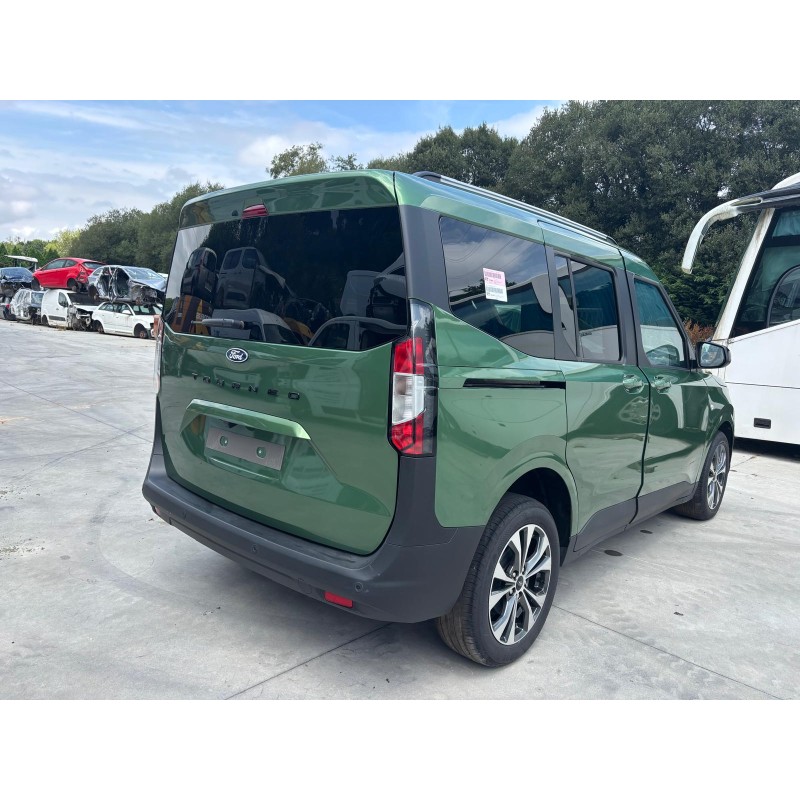 ford tourneo courier del año 2024