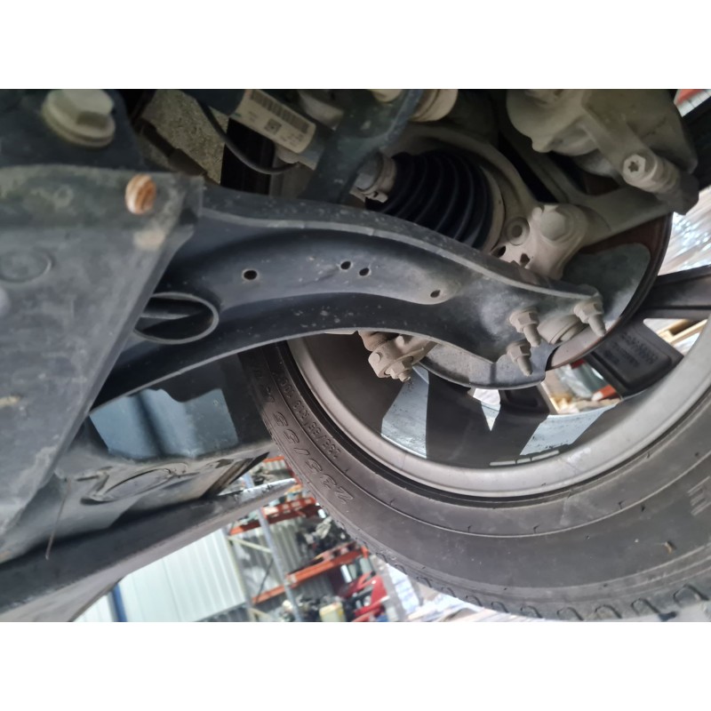 BRAZO SUSPENSION INFERIOR DELANTERO IZQUIERDO 