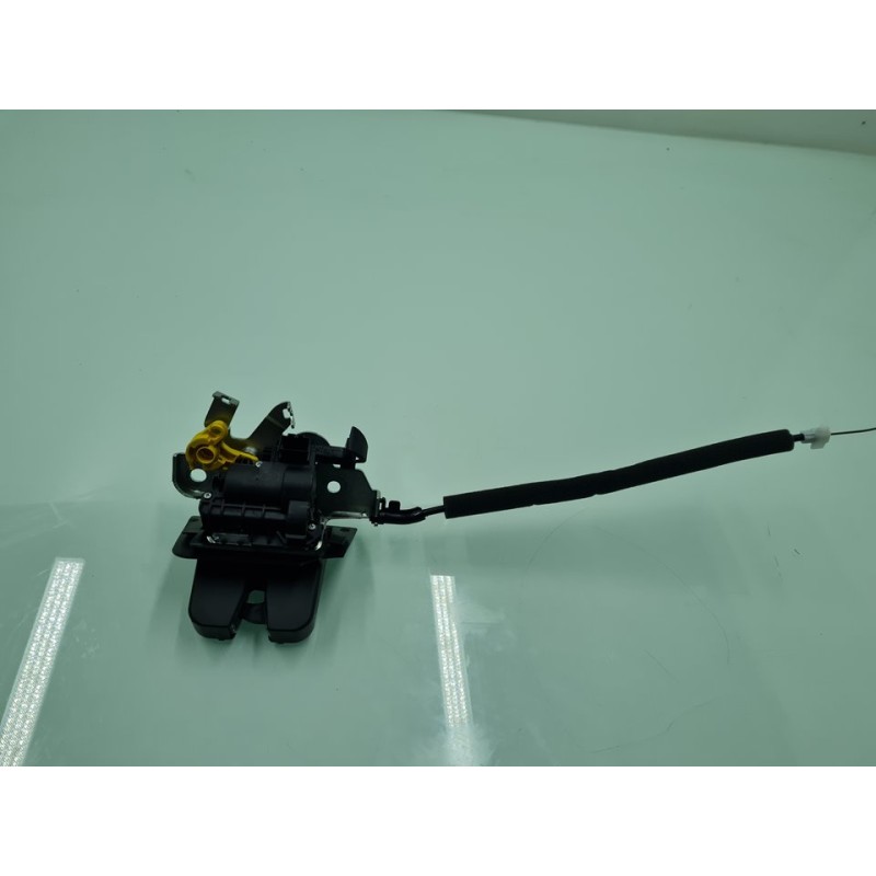 CERRADURA MALETERO / PORTON 80A827506A 