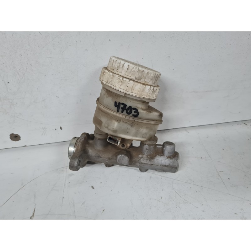 BOMBA FRENO MN102441 
