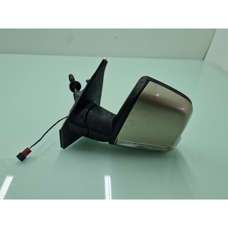 RETROVISOR IZQUIERDO 