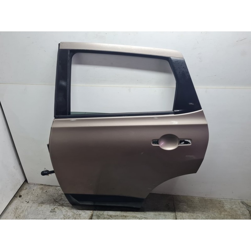 PUERTA TRASERA IZQUIERDA 