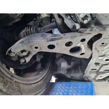 BRAZO SUSPENSION INFERIOR DELANTERO DERECHO 4806802330 