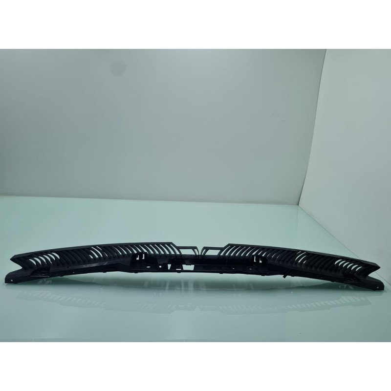 REFUERZO PARAGOLPES TRASERO 5FJ807863A 