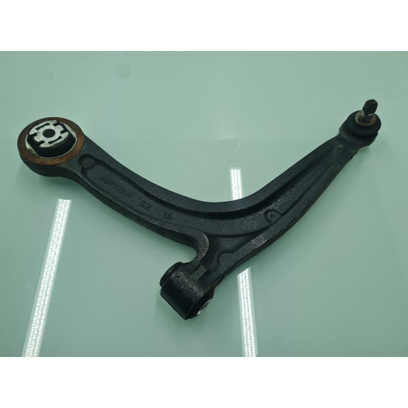 BRAZO SUSPENSION INFERIOR DELANTERO IZQUIERDO 50710291 