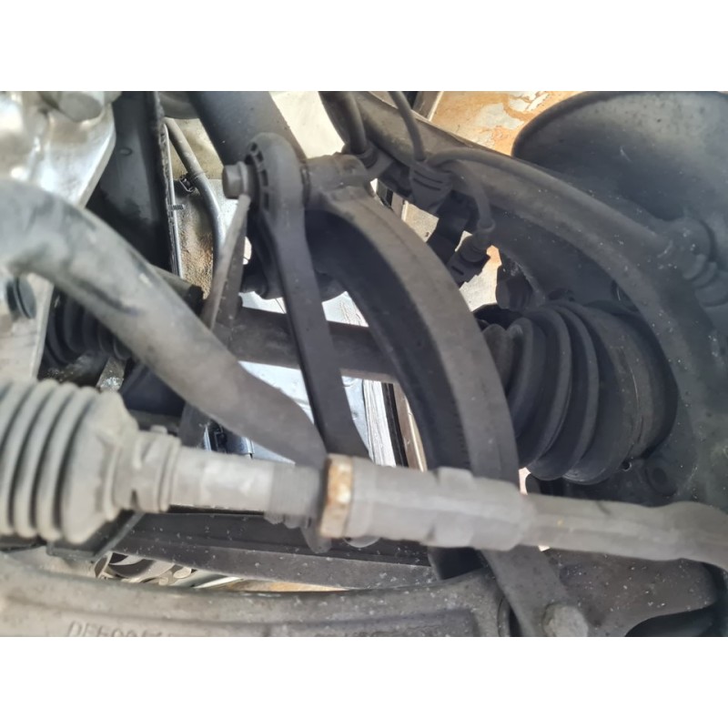 TRANSMISION DELANTERA IZQUIERDA 8K0407271Q 
