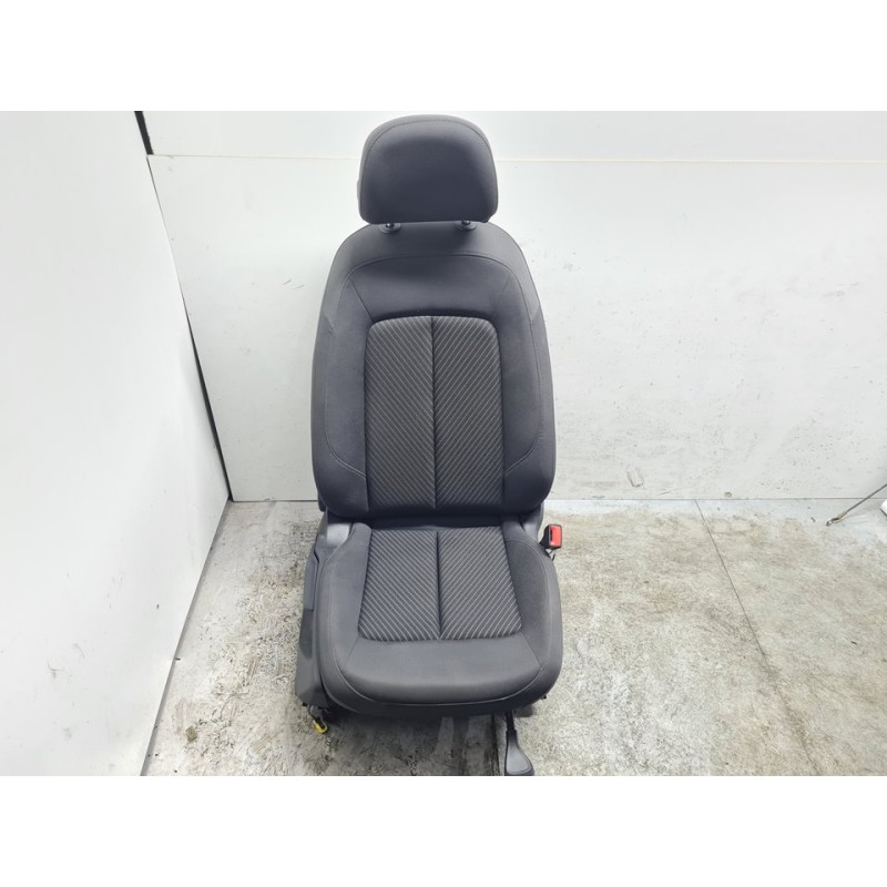 ASIENTO DELANTERO DERECHO 