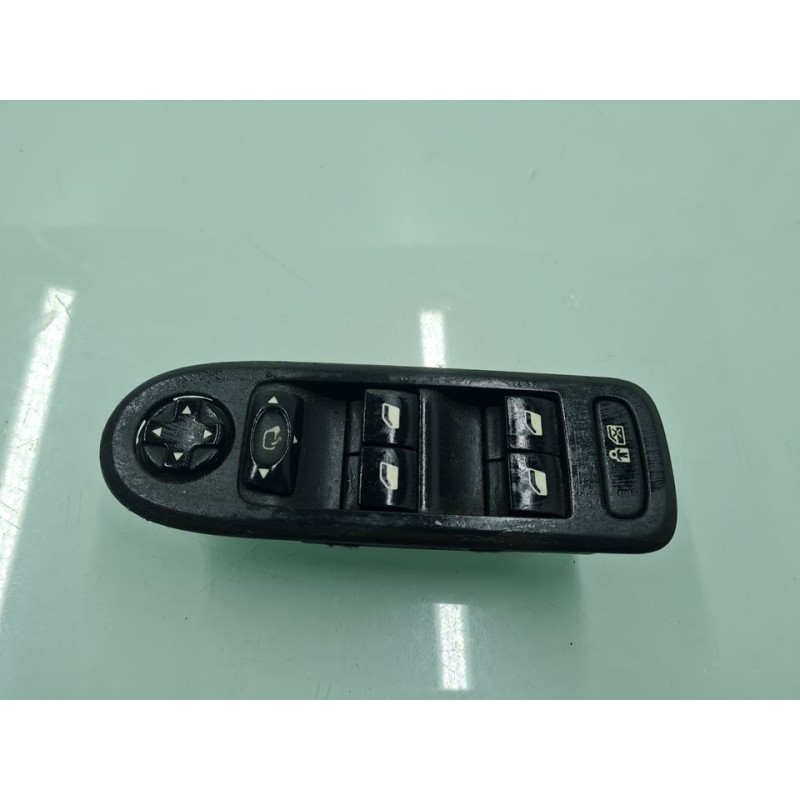 MANDO ELEVALUNAS DELANTERO IZQUIERDO 96644917XT 