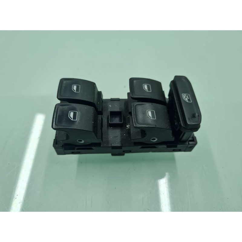 MANDO ELEVALUNAS DELANTERO IZQUIERDO 5G0959857 