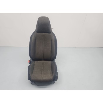 ASIENTO DELANTERO IZQUIERDO 