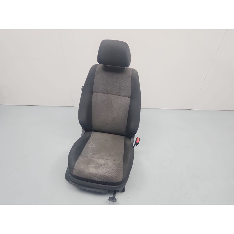 ASIENTO DELANTERO DERECHO 
