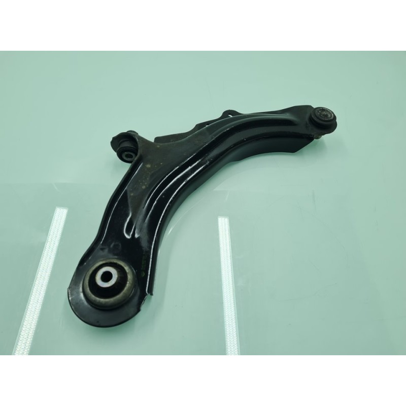 BRAZO SUSPENSION INFERIOR DELANTERO IZQUIERDO 545055708R 
