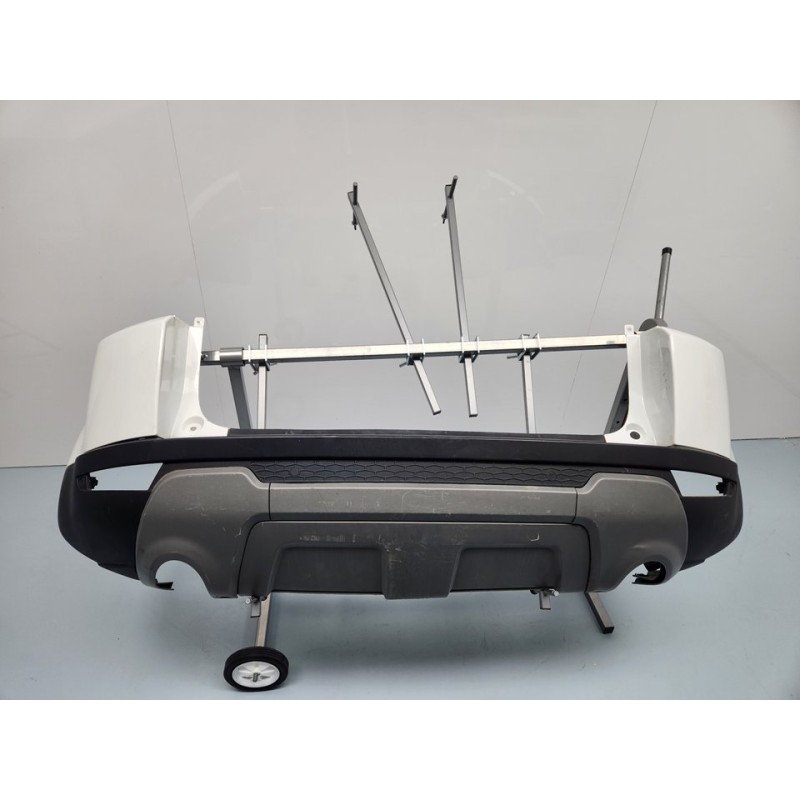 PARAGOLPES TRASERO 