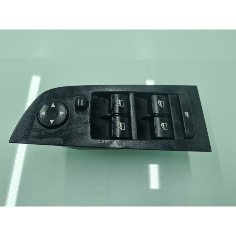 MANDO ELEVALUNAS DELANTERO IZQUIERDO 9155501 