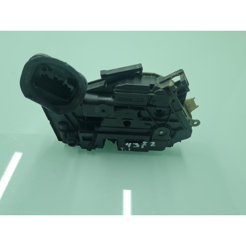 CERRADURA PUERTA TRASERA IZQUIERDA 5K4839015H 