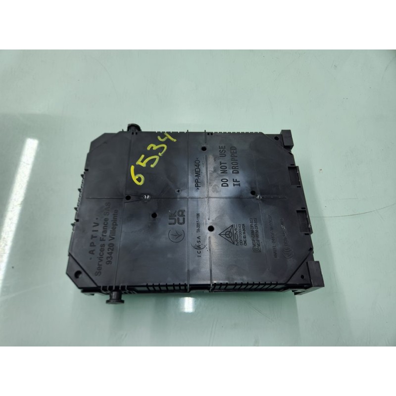 CAJA RELES / FUSIBLES 9832880680 