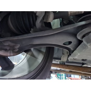 BRAZO SUSPENSION INFERIOR DELANTERO DERECHO 