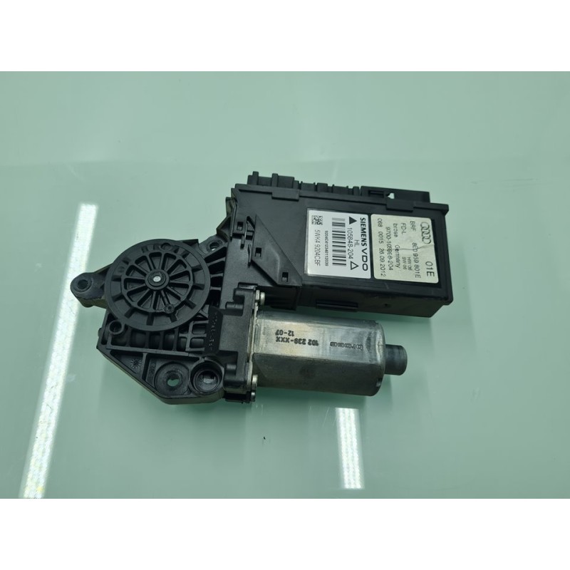 MOTOR ELEVALUNAS TRASERO IZQUIERDO 8E0959801E 
