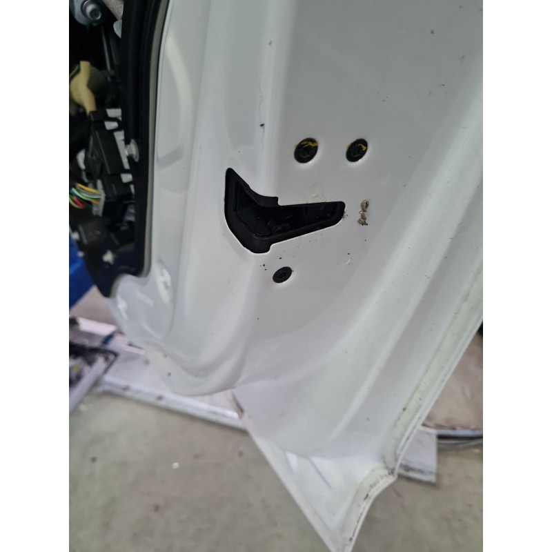 CERRADURA PUERTA DELANTERA DERECHA 31253658 