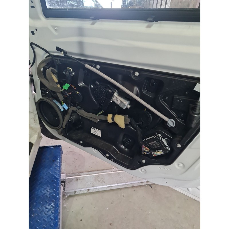ELEVALUNAS DELANTERO DERECHO 30784829 