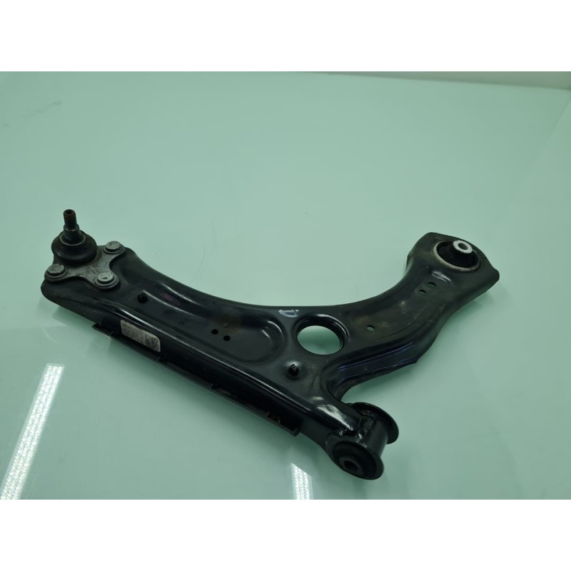BRAZO SUSPENSION INFERIOR DELANTERO DERECHO 2Q0407152D 