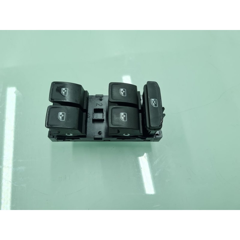 MANDO ELEVALUNAS DELANTERO IZQUIERDO 5G0959857D 