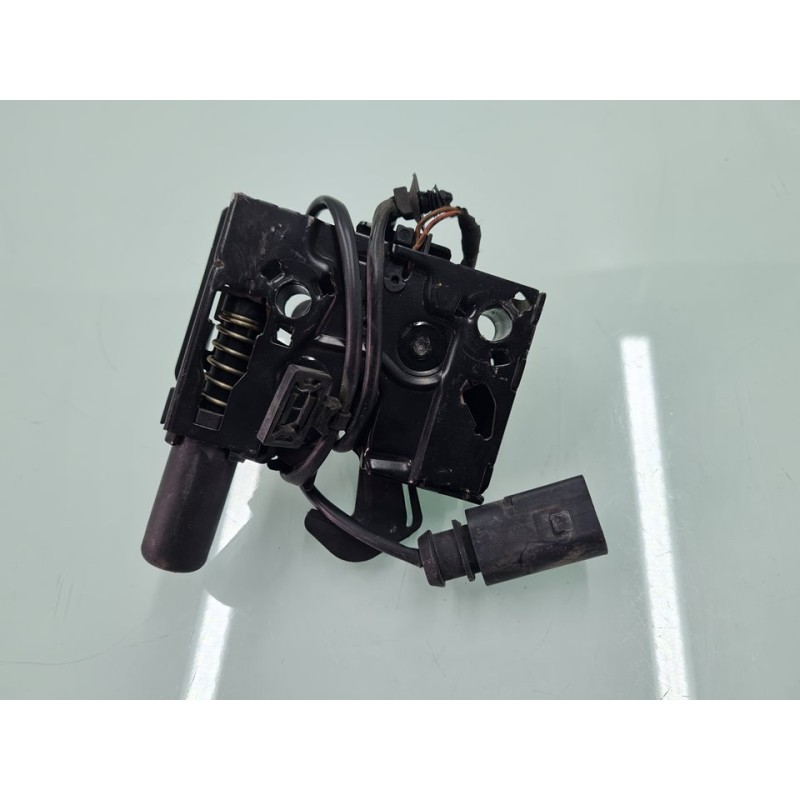 CERRADURA CAPO 3G8823508B 