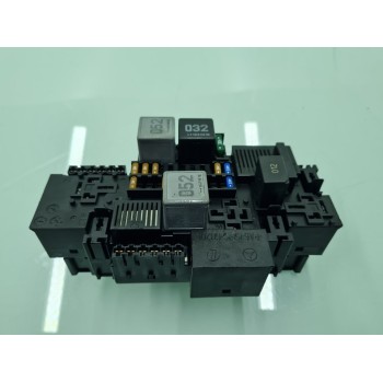 CAJA RELES / FUSIBLES A2229063202 