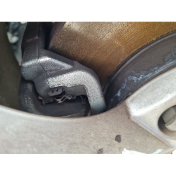 PINZA DE FRENO DELANTERA IZQUIERDA 