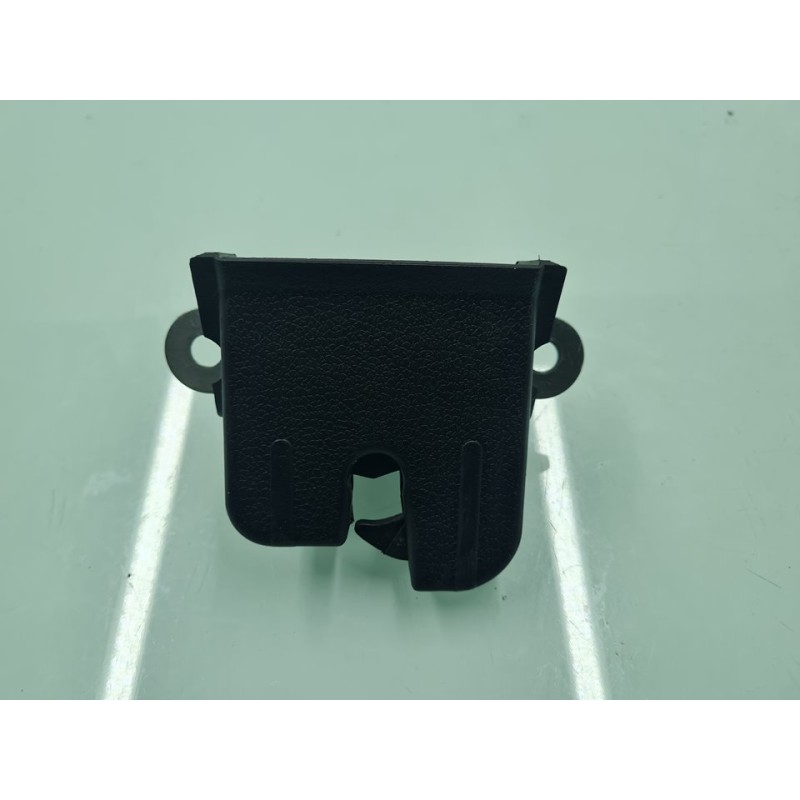 CERRADURA MALETERO / PORTON 5G6827505B 
