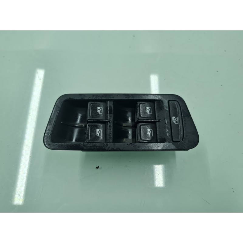 MANDO ELEVALUNAS DELANTERO IZQUIERDO 5G0959857D 