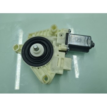 MOTOR ELEVALUNAS DELANTERO DERECHO A2139069501 