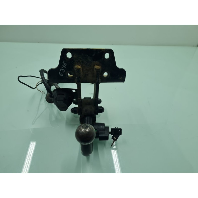 ENGANCHE REMOLQUE PZ408J055800 