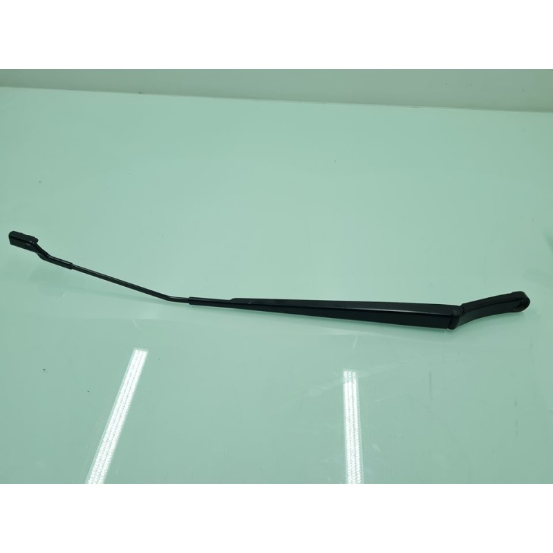 BRAZO LIMPIA DELANTERO DERECHO 5TB955410B 