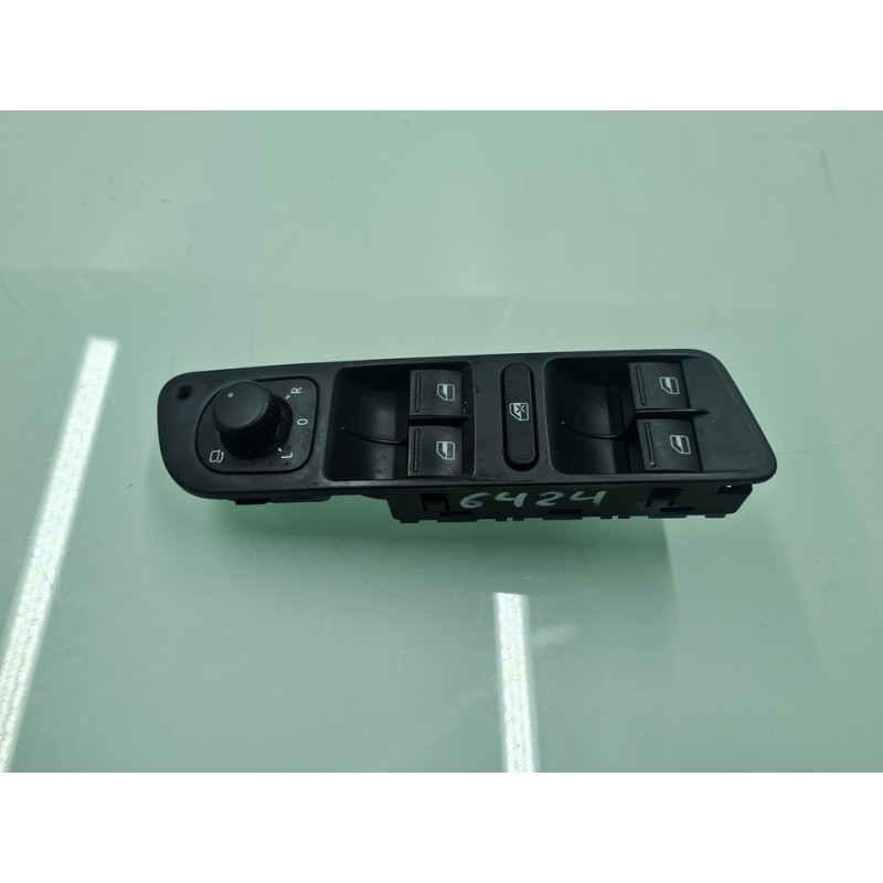MANDO ELEVALUNAS DELANTERO IZQUIERDO 1K4959857B 