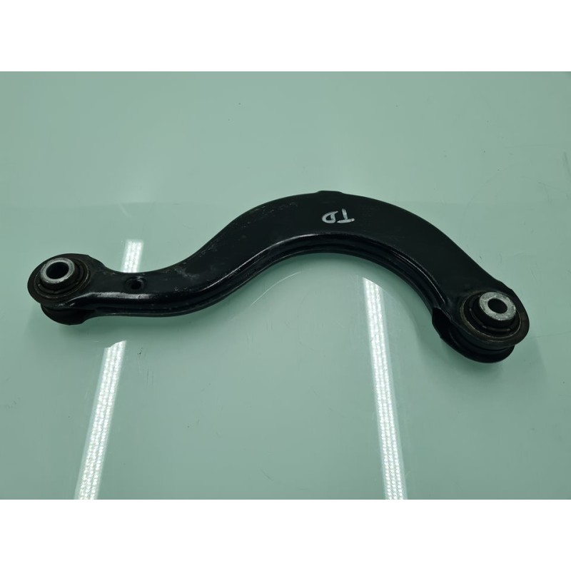 BRAZO SUSPENSION SUPERIOR TRASERO DERECHO 5Q0505323C 