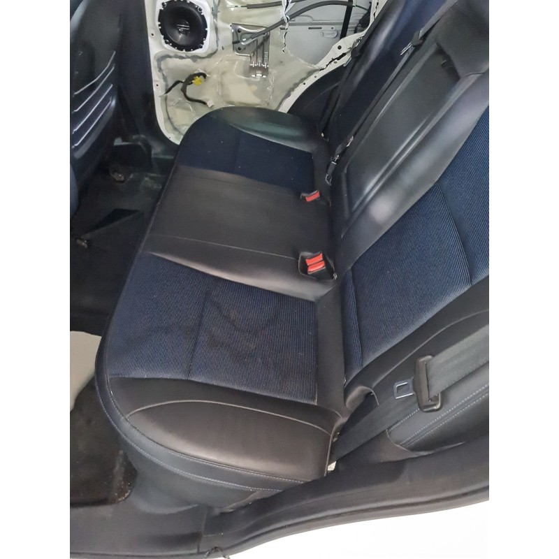 ASIENTO TRASERO 