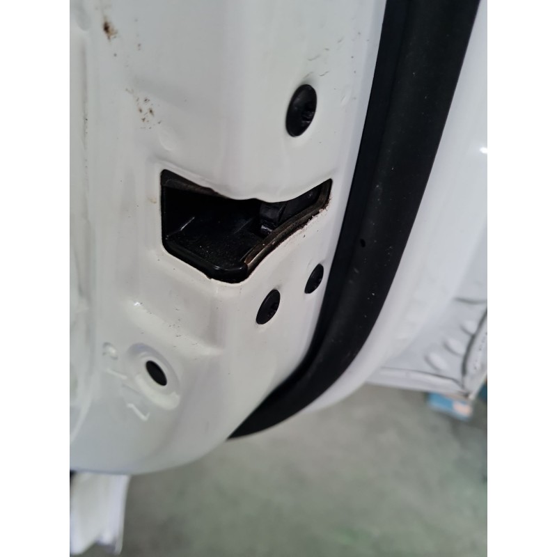 CERRADURA PUERTA TRASERA DERECHA 