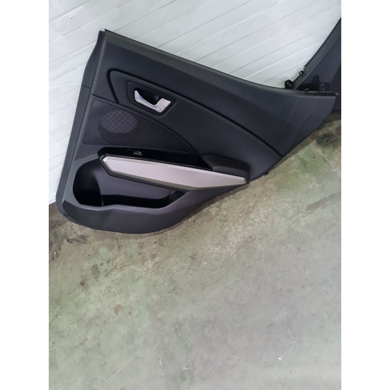 GUARNECIDO PUERTA TRASERA DERECHA 171115030 