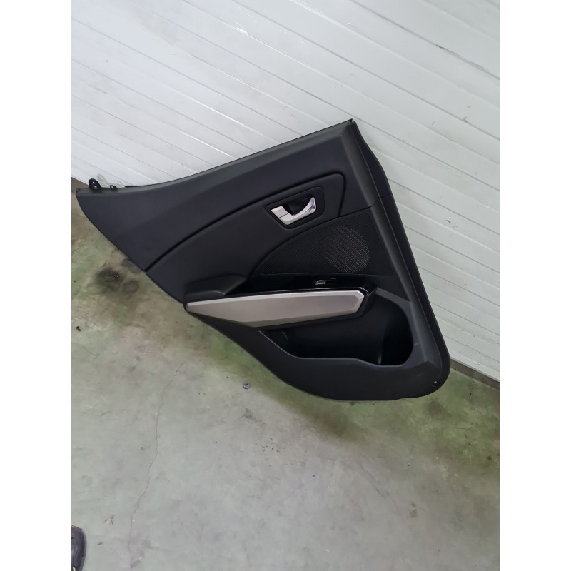 GUARNECIDO PUERTA TRASERA IZQUIERDA 171115029 